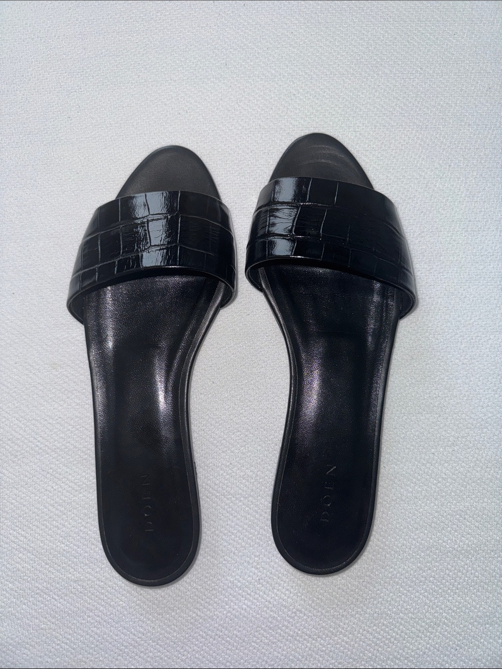 Doen Angelica Sandals in Faux Croc